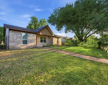 10124 Shayna Drive - Photo Thumbnail 3
