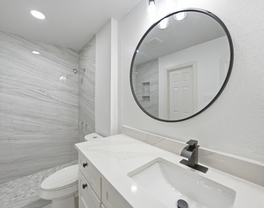 10124 Shayna Drive - Photo Thumbnail 11