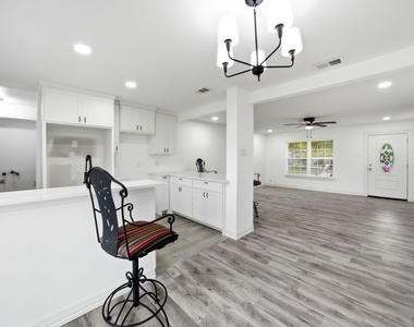 10124 Shayna Drive - Photo Thumbnail 17