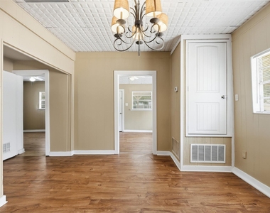 1415 Stanwood Avenue - Photo Thumbnail 5
