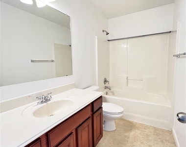 15465 Adlong Drive - Photo Thumbnail 17