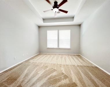 15465 Adlong Drive - Photo Thumbnail 9