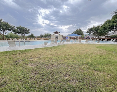 15465 Adlong Drive - Photo Thumbnail 26