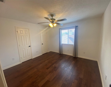 723 Fawn Valley Drive - Photo Thumbnail 21
