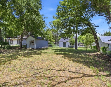 707 W Water Street - Photo Thumbnail 19