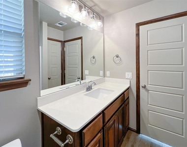 12932 Nw 3rd Terrace - Photo Thumbnail 15