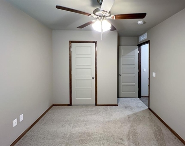 12932 Nw 3rd Terrace - Photo Thumbnail 24