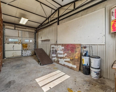 902 N Purdue Avenue - Photo Thumbnail 24