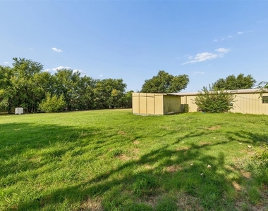 902 N Purdue Avenue - Photo Thumbnail 31