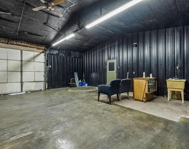 902 N Purdue Avenue - Photo Thumbnail 22