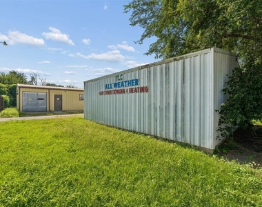 902 N Purdue Avenue - Photo Thumbnail 33