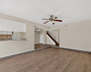 1949 Shorewood Drive - Photo Thumbnail 7
