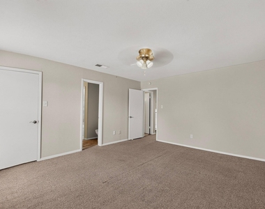 1949 Shorewood Drive - Photo Thumbnail 17
