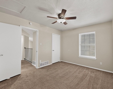 1949 Shorewood Drive - Photo Thumbnail 24