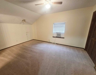 1212 Kingston Court - Photo Thumbnail 24