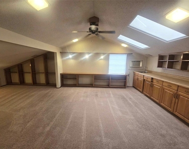 1212 Kingston Court - Photo Thumbnail 21