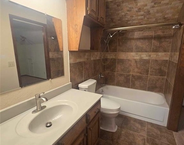 1212 Kingston Court - Photo Thumbnail 23