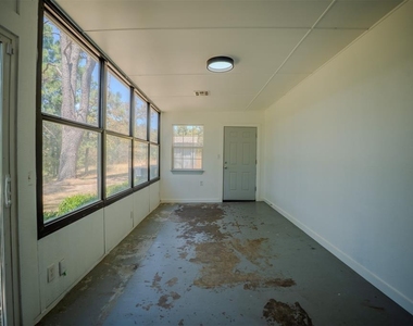5617 S Indian Meridian Road - Photo Thumbnail 2