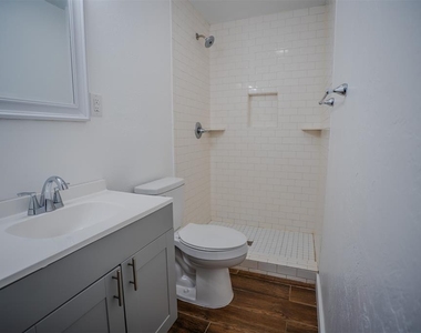 5617 S Indian Meridian Road - Photo Thumbnail 10