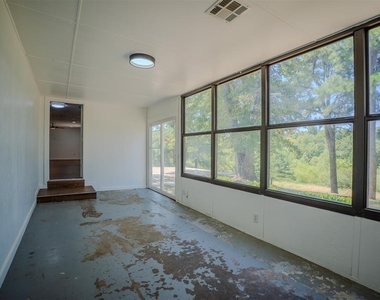 5617 S Indian Meridian Road - Photo Thumbnail 3