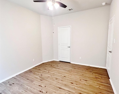 123 Timberline Drive - Photo Thumbnail 19