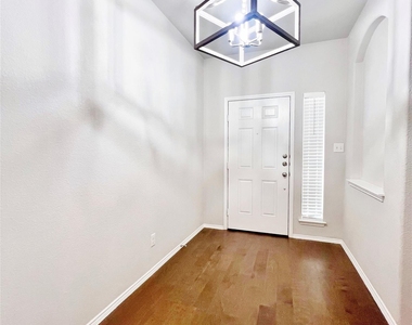123 Timberline Drive - Photo Thumbnail 1
