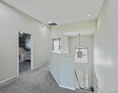 5004 Rain Forest Drive - Photo Thumbnail 17