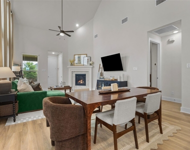 2609 Holland Court - Photo Thumbnail 9