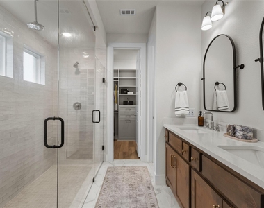 2609 Holland Court - Photo Thumbnail 17