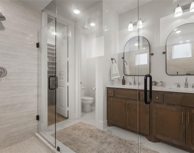 2609 Holland Court - Photo Thumbnail 18