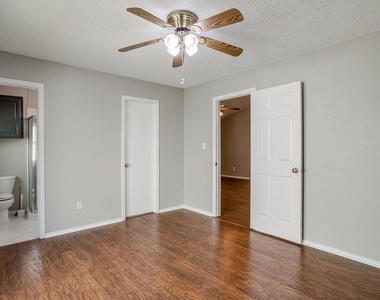 4017 River Birch Road - Photo Thumbnail 16