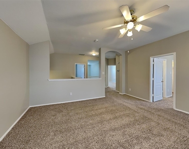 7016 Frost Lane - Photo Thumbnail 20