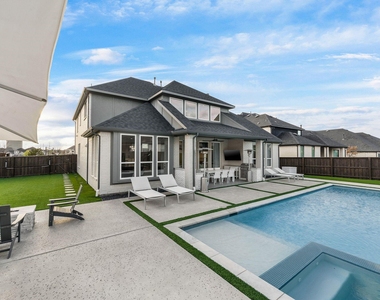 6190 Manderlay Drive - Photo Thumbnail 27