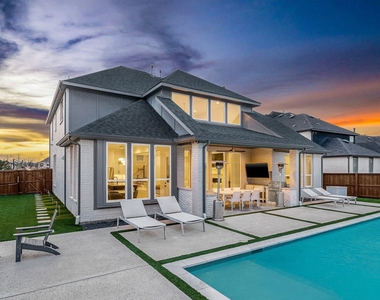 6190 Manderlay Drive - Photo Thumbnail 10