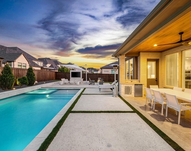 6190 Manderlay Drive - Photo Thumbnail 11
