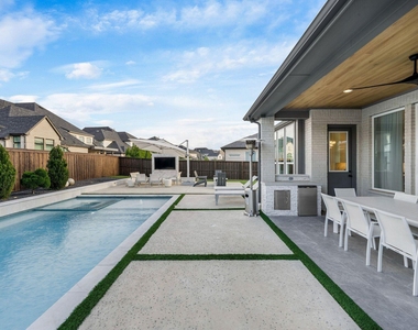 6190 Manderlay Drive - Photo Thumbnail 28
