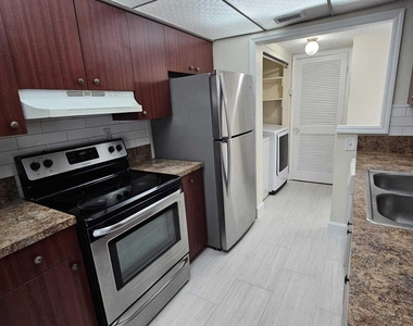 8801 W Sample Road - Photo Thumbnail 6