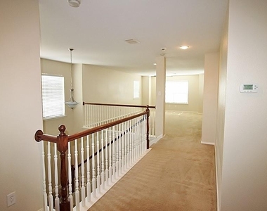 8420 Ridge Creek Drive - Photo Thumbnail 12