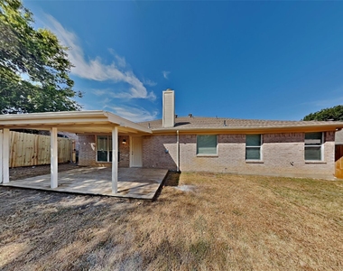 1822 Cancun Drive - Photo Thumbnail 16
