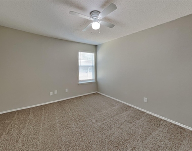 1822 Cancun Drive - Photo Thumbnail 14