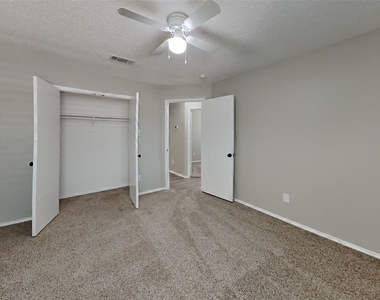 1822 Cancun Drive - Photo Thumbnail 13