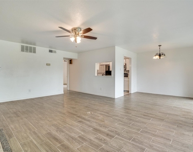 1107 Signal Ridge Place - Photo Thumbnail 3