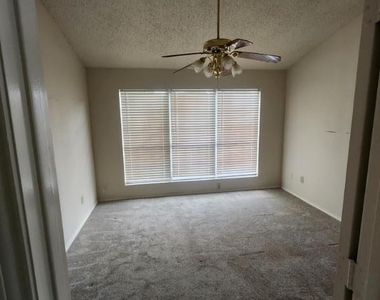 1503 Maybrook Court - Photo Thumbnail 6