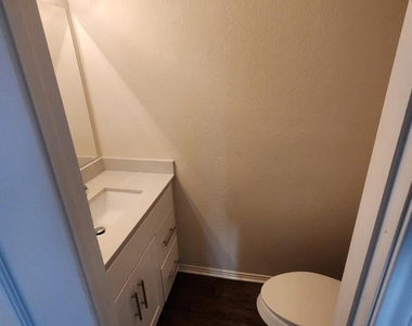 1503 Maybrook Court - Photo Thumbnail 11