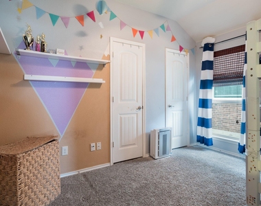 1120 Cheyenne Drive - Photo Thumbnail 11