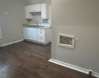 617 Pinoca Street - Photo Thumbnail 3