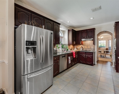 9109 Hawley Drive - Photo Thumbnail 14