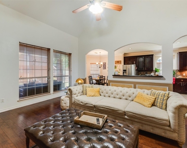 9109 Hawley Drive - Photo Thumbnail 8