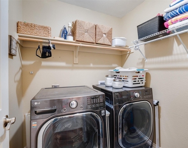 9109 Hawley Drive - Photo Thumbnail 22