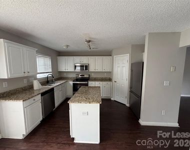 9530 Drains Bay Court - Photo Thumbnail 3